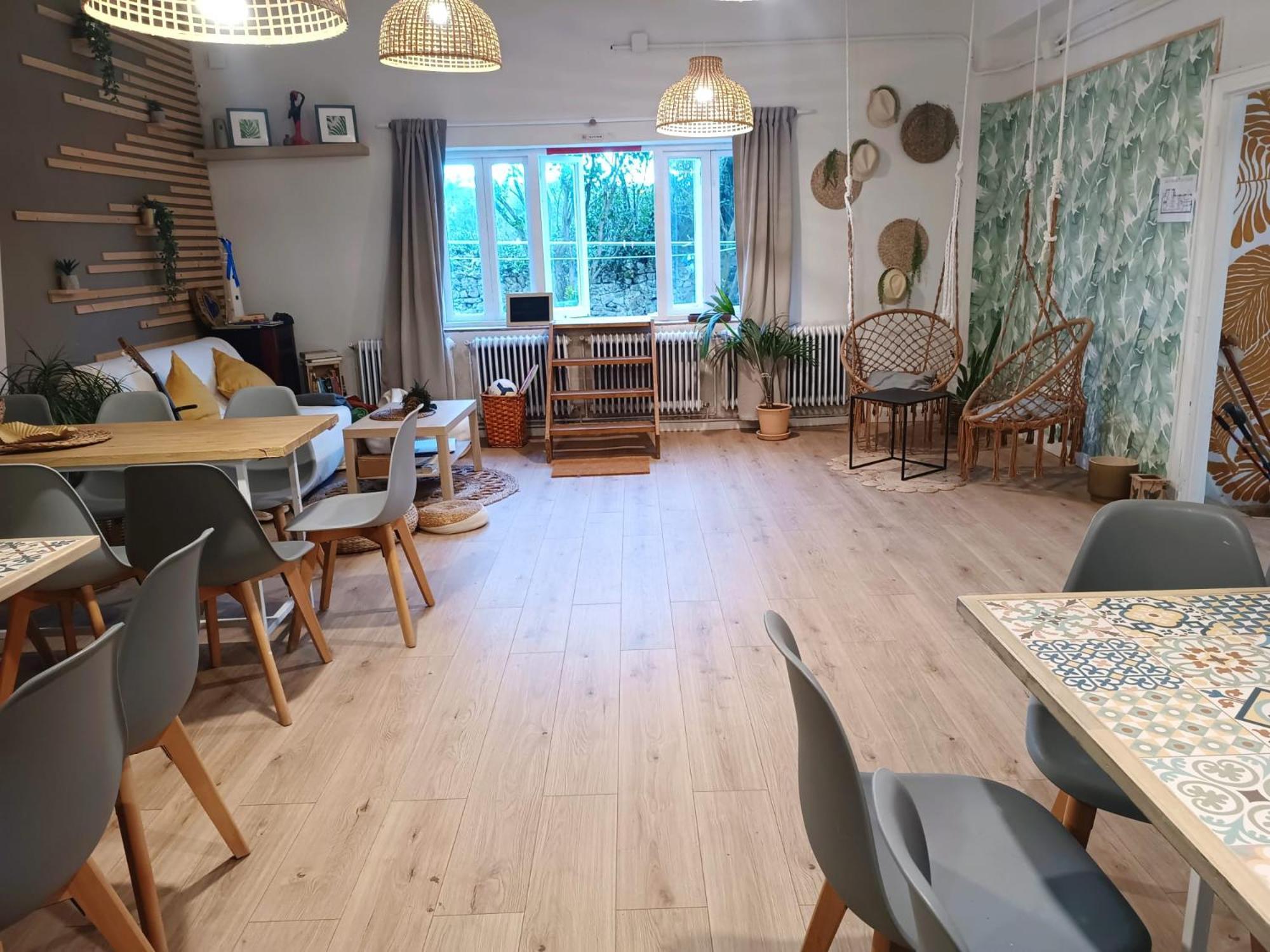 Hostel Nomada サン・ビセンテ・デ・ラ・バルケラ エクステリア 写真